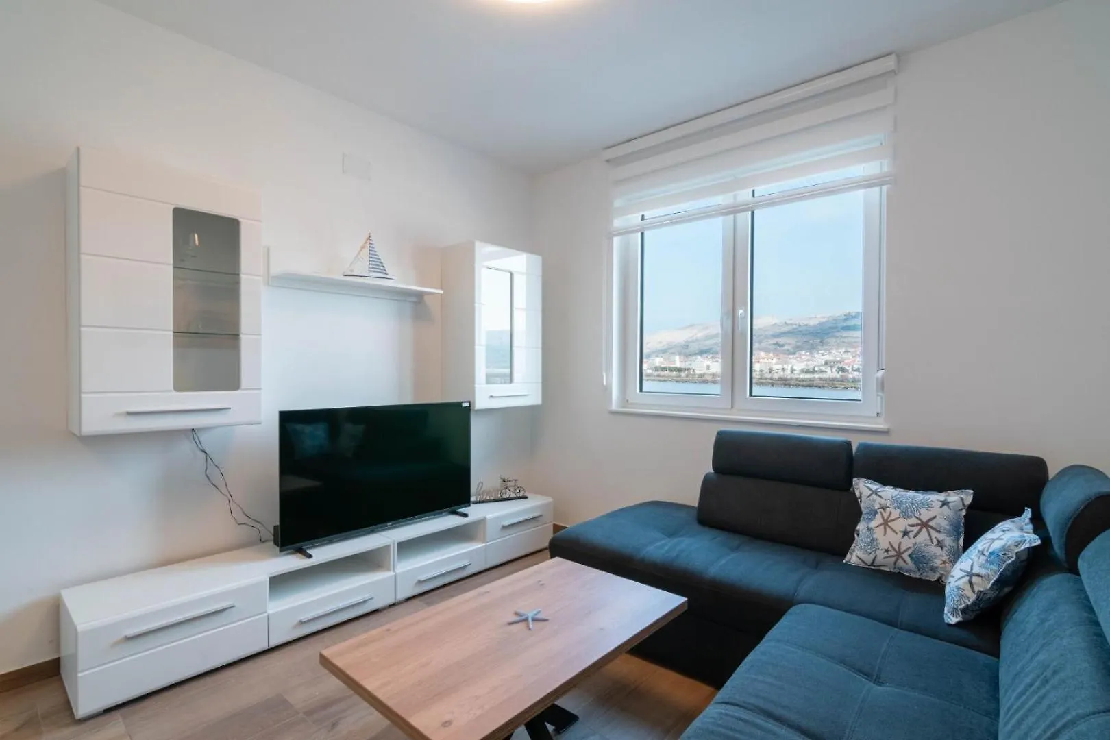 Crowonder Luxury Pag New Apartments With Seaview Pag Town 0*,  Croacia