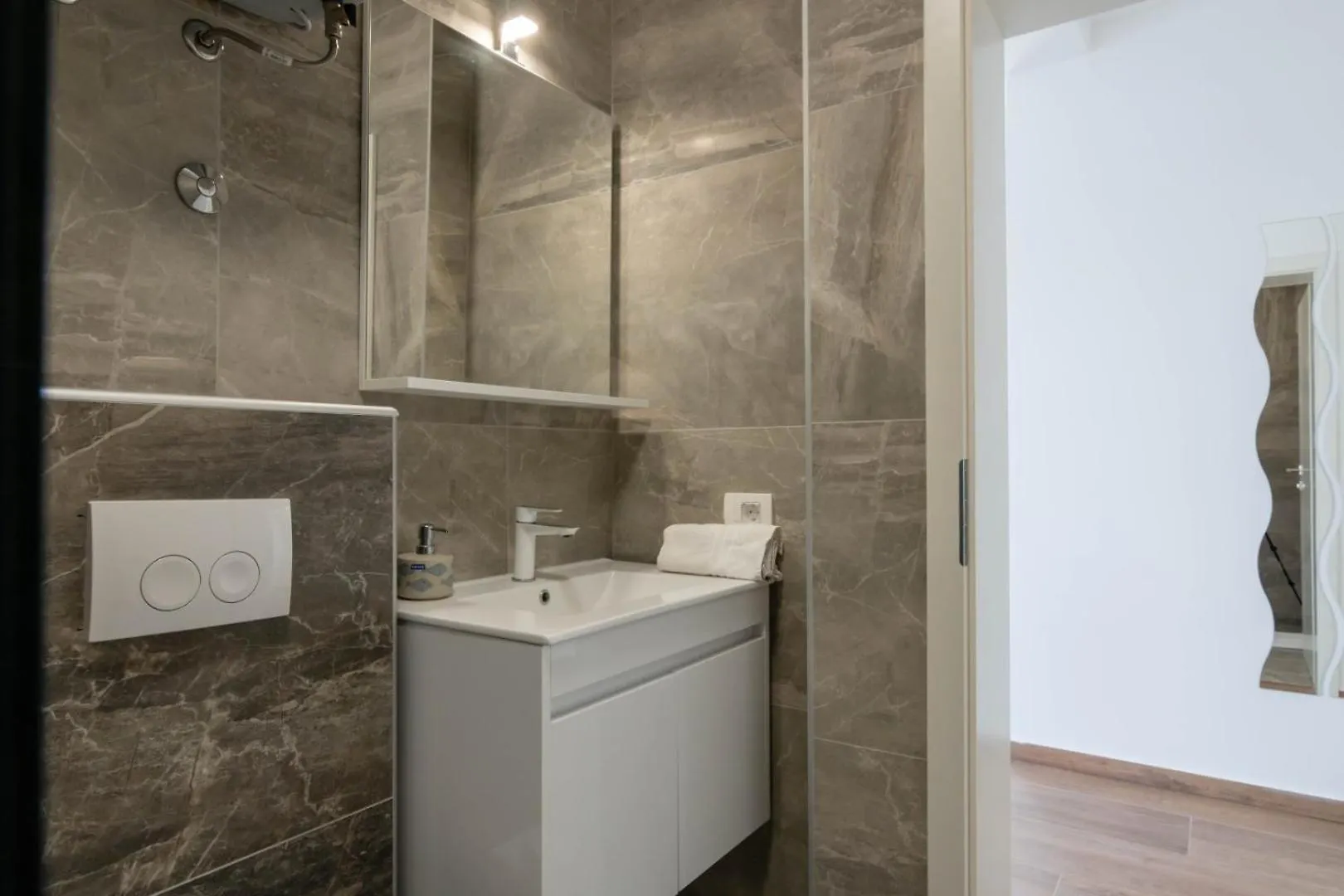 Crowonder Luxury Pag New Apartments With Seaview Pag Town