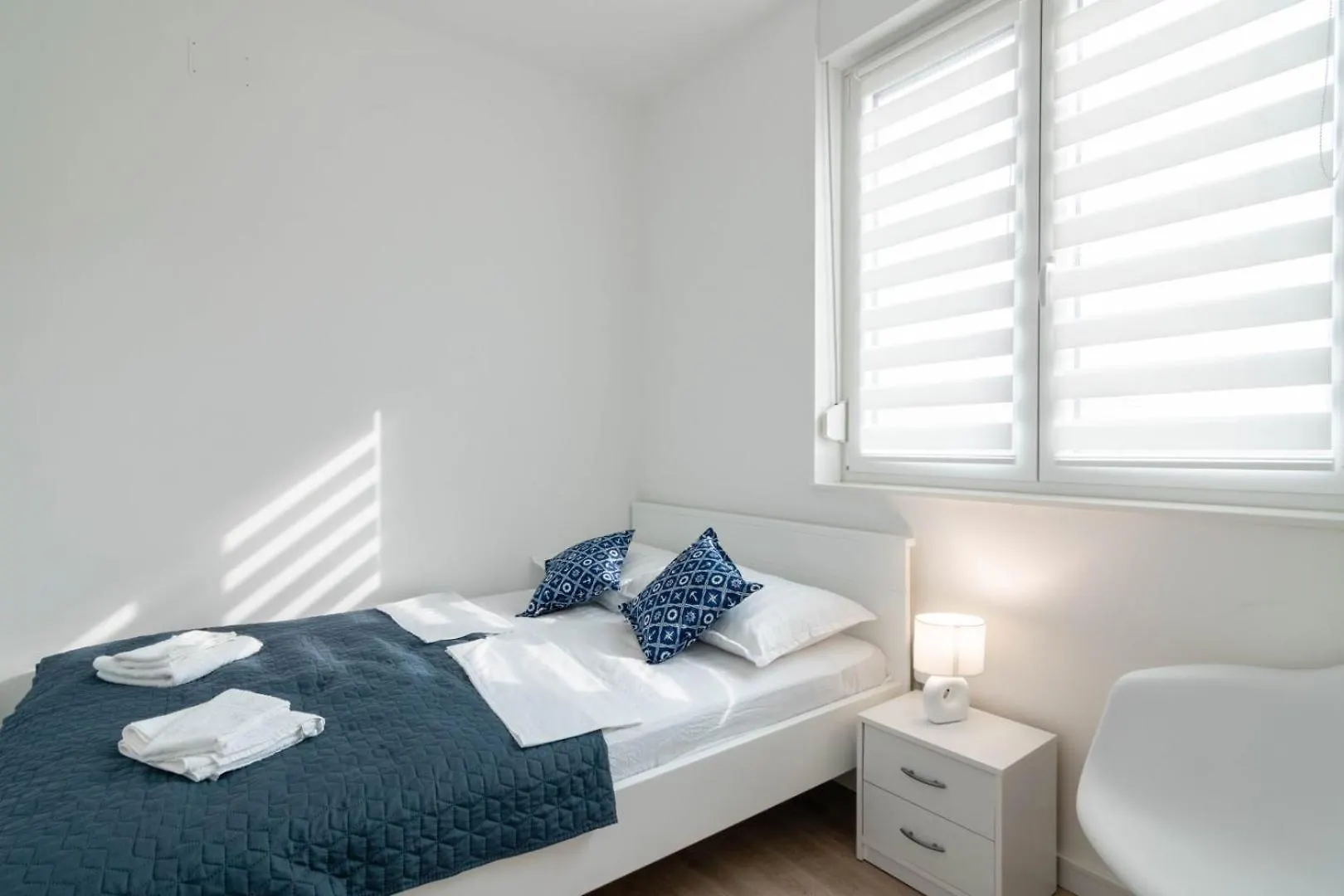 Crowonder Luxury Pag New Apartments With Seaview Pag Town
