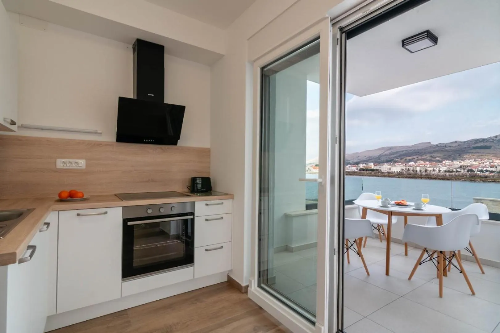 Crowonder Luxury Pag New Apartments With Seaview Pag Town