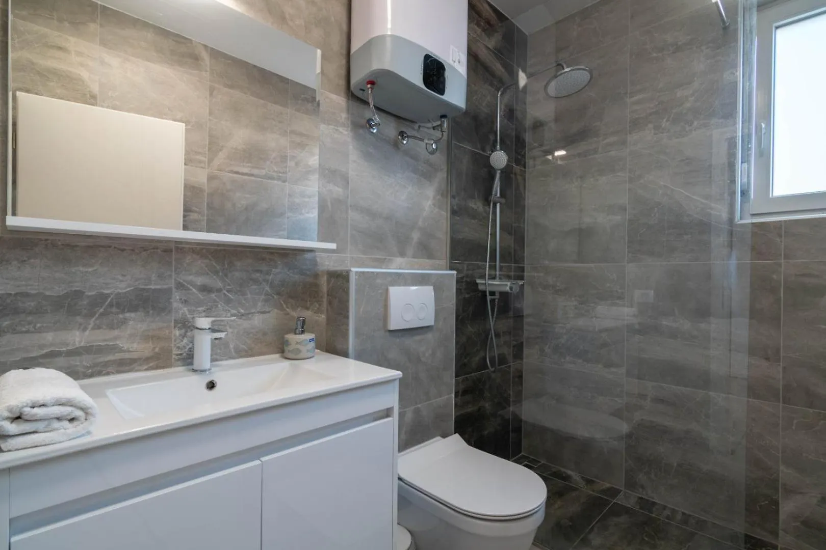 Crowonder Luxury Pag New Apartments With Seaview Pag Town